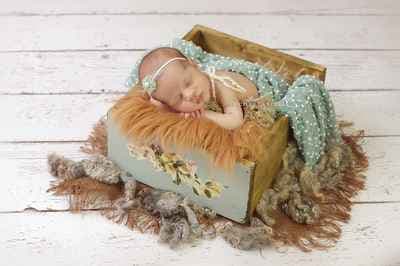 Cecilia Candeias Fotografia de Recém-nascidos.